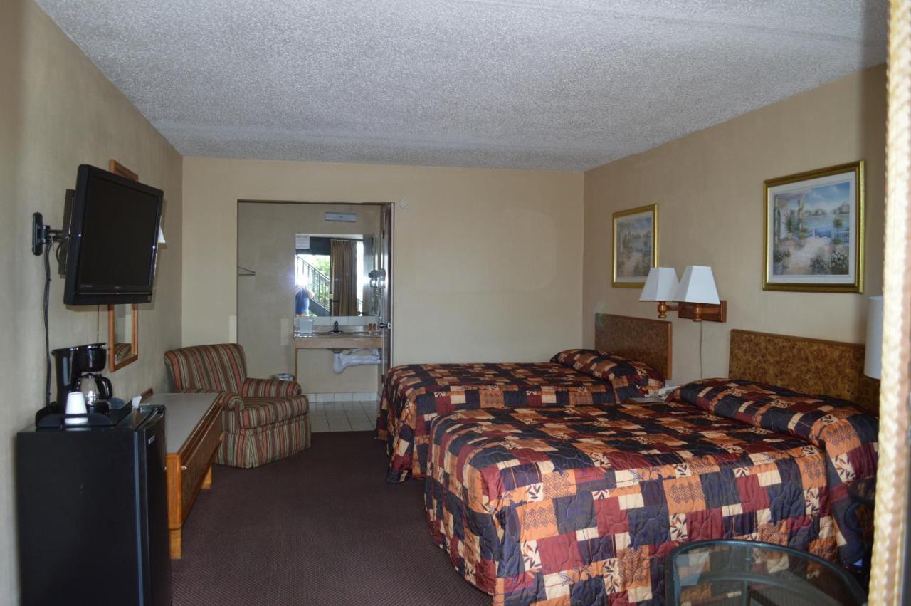 Tarpon Shores Inn Tarpon Springs Exterior photo